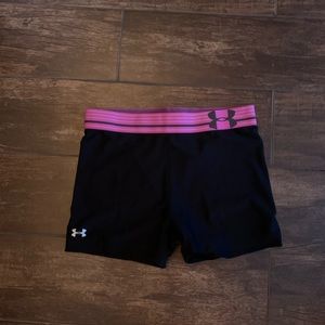 Under Armour shorts (barely worn)